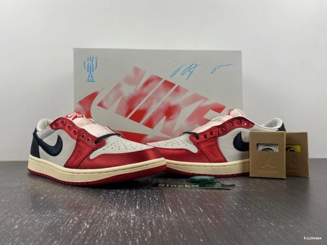 Rep x Away Air Room Low Trophy Jordan 1 OG FN0432-100 0819